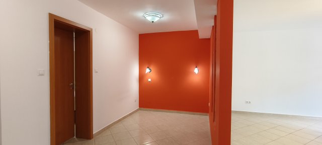 Kiadó téglalakás, albérlet, Pécsett, Sztárai Mihály úton