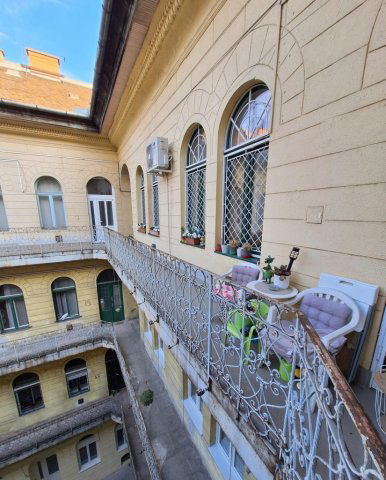 Eladó téglalakás, Budapesten, IX. kerületben 84 M Ft, 3 szobás