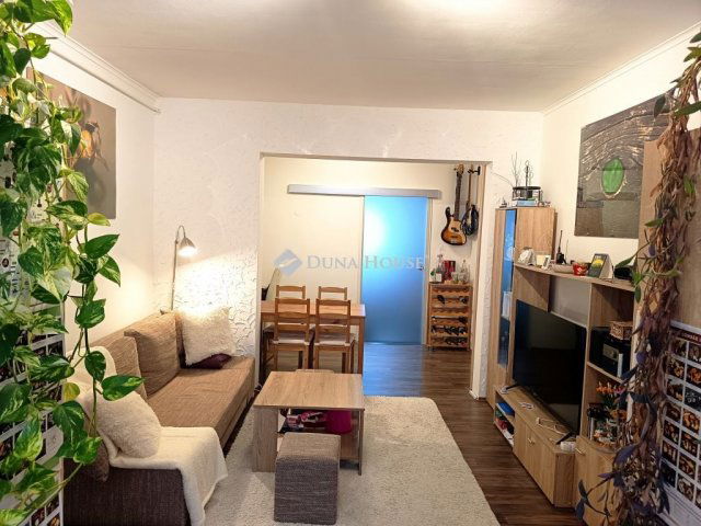 Eladó panellakás, Sopronban, Kazinczy Ferenc téren 56.5 M Ft