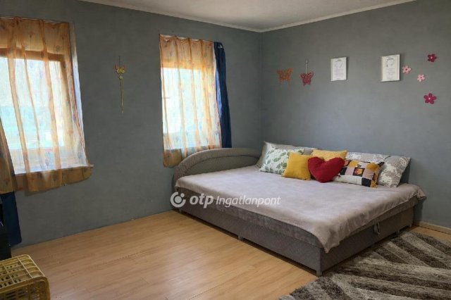 Eladó családi ház, Lovásziban 22 M Ft, 3+1 szobás