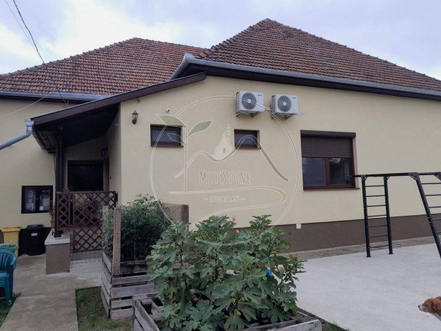 Eladó családi ház, Gyulán 199.99 M Ft, 5 szobás