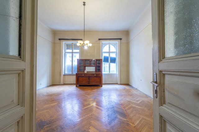 Eladó téglalakás, Budapesten, VII. kerületben 93 M Ft, 3 szobás