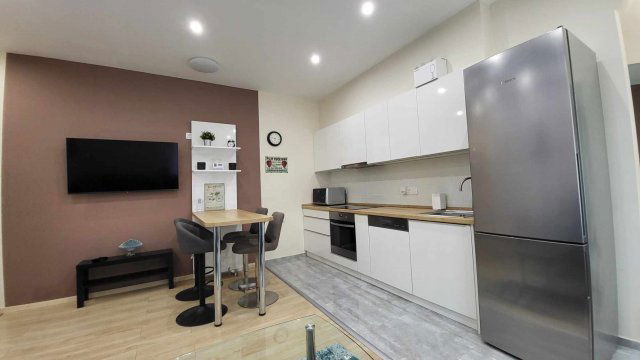 Kiadó téglalakás, albérlet, Pécsett 290 E Ft / hó, 2 szobás