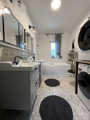 Eladó ikerház, Törökbálinton 325 M Ft, 5 szobás