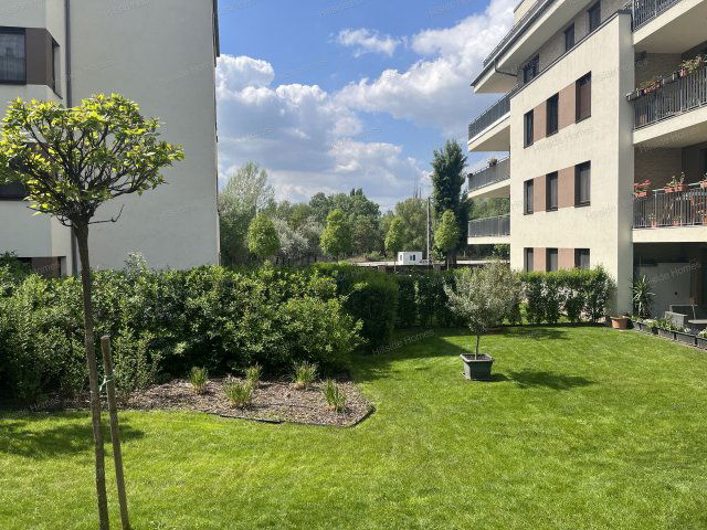 Eladó téglalakás, Budapesten, XI. kerületben 150 M Ft, 3 szobás