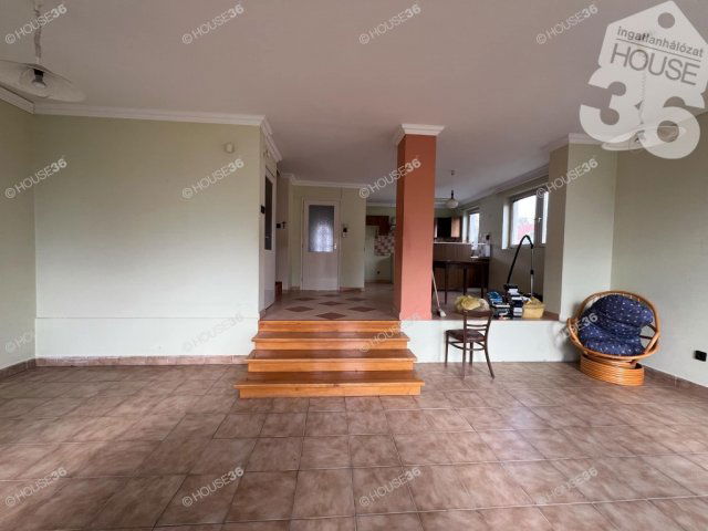 Eladó családi ház, Kecskeméten 79 M Ft, 4 szobás