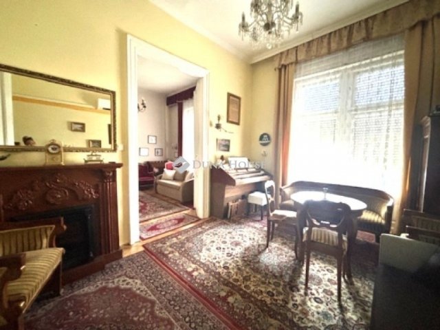 Eladó téglalakás, Budapesten, VII. kerületben 115.9 M Ft