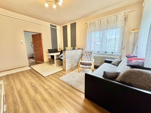 Eladó családi ház, Üllőn 92.9 M Ft, 4 szobás