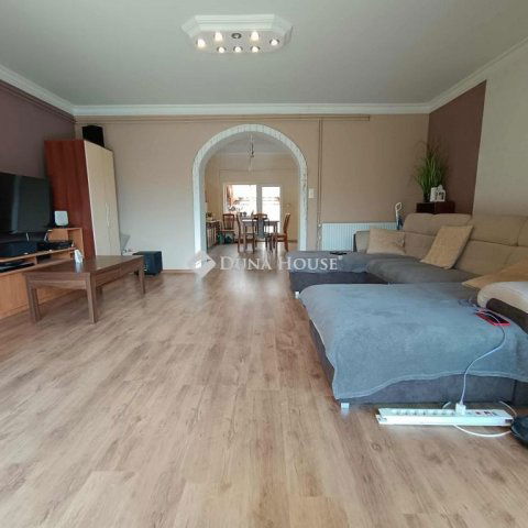 Eladó családi ház, Kecskeméten 80 M Ft, 3 szobás