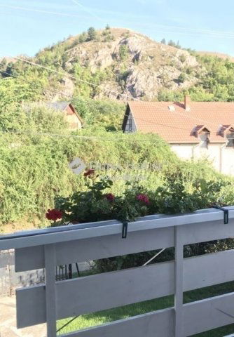 Eladó családi ház, Budaörsön 151.9 M Ft, 5 szobás