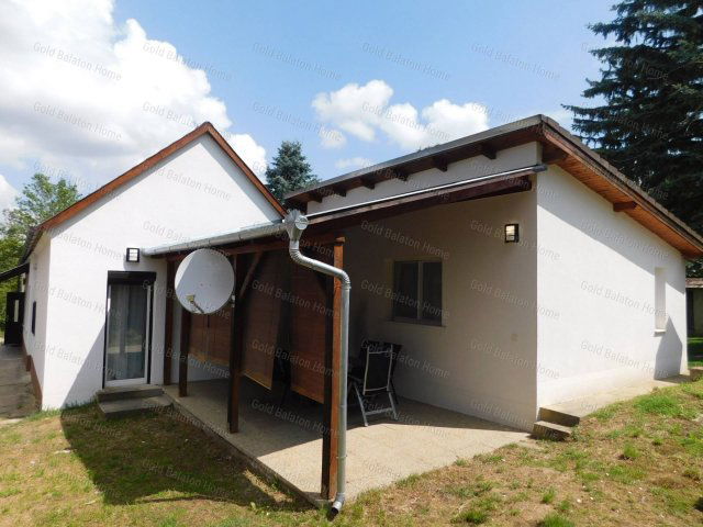 Eladó családi ház, Esztergályhorvátiban 42.9 M Ft, 2+1 szobás