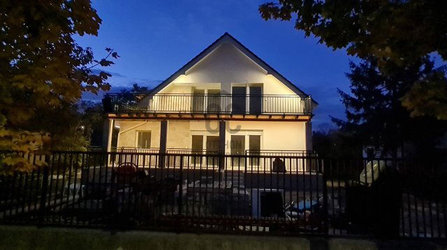 Eladó téglalakás, Siófokon 47 M Ft, 1 szobás