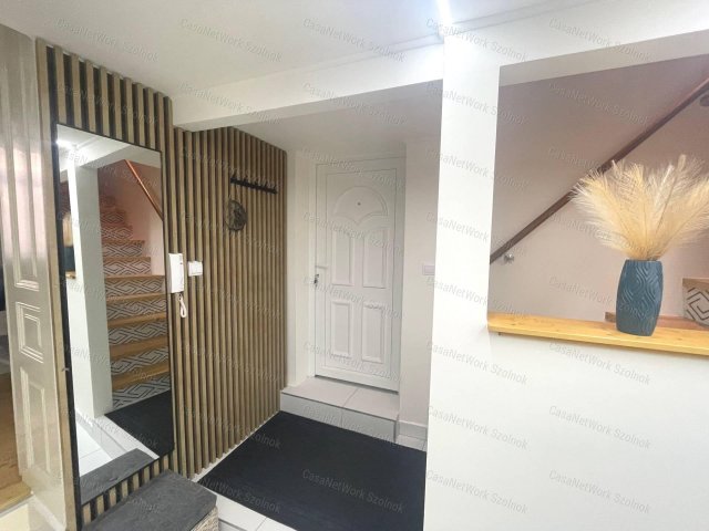 Kiadó téglalakás, albérlet, Szolnokon 170 E Ft / hó, 2 szobás