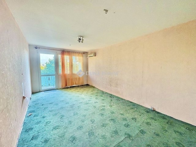 Eladó panellakás, Százhalombattán 48.9 M Ft, 2 szobás