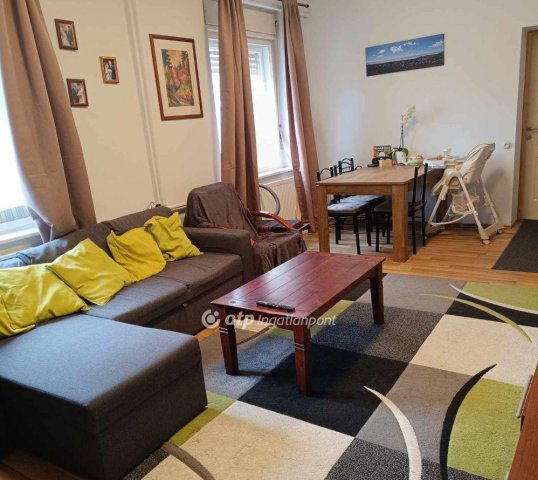 Eladó családi ház, Székesfehérvárott 78 M Ft, 3 szobás