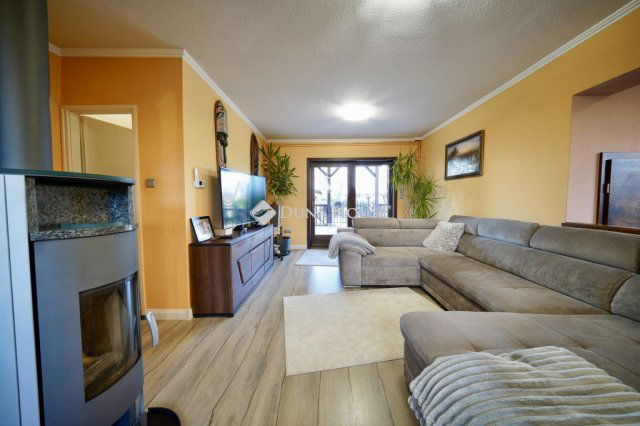 Eladó családi ház, Maglódon 156.9 M Ft, 4 szobás