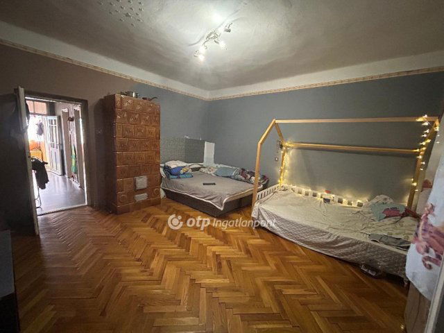 Eladó családi ház, Bihartordán 16 M Ft, 2 szobás