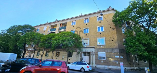 Eladó téglalakás, Budapesten, III. kerületben 62.9 M Ft