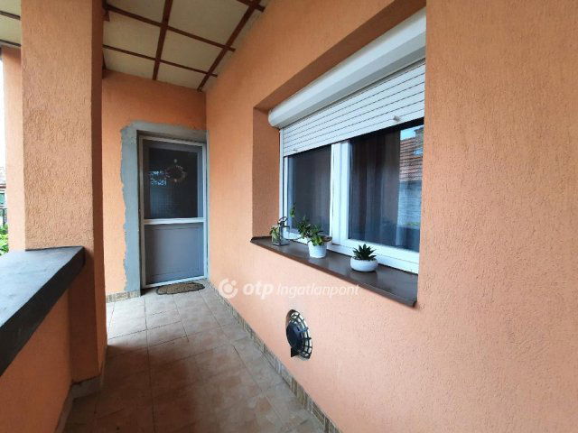 Eladó családi ház, Mezőszentgyörgyön 31 M Ft, 1+1 szobás