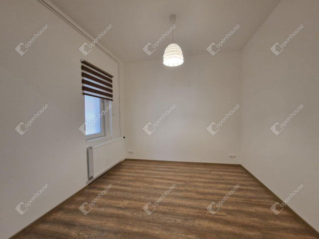 Kiadó családi ház, albérlet, Komáromban 500 E Ft / hó