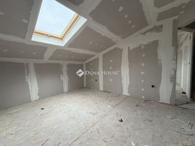 Eladó téglalakás, Budapesten, XIX. kerületben 84.9 M Ft