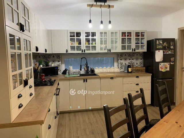 Eladó családi ház, Dabason 115 M Ft, 4 szobás