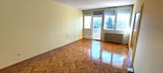 Eladó téglalakás, Szombathelyen 48 M Ft, 2 szobás