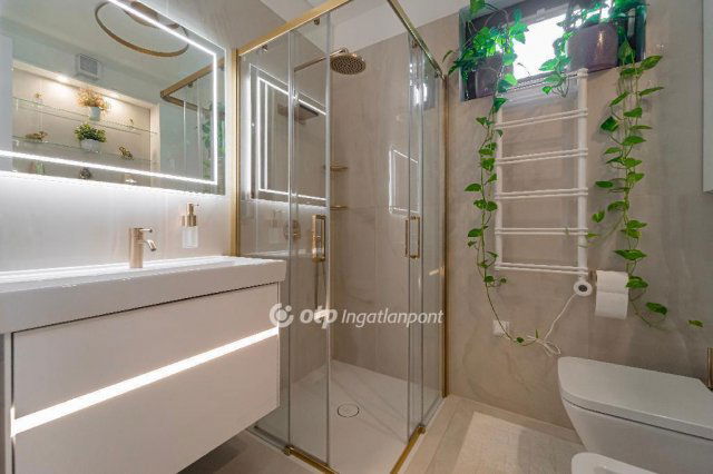 Eladó téglalakás, Budapesten, XII. kerületben 399.9 M Ft