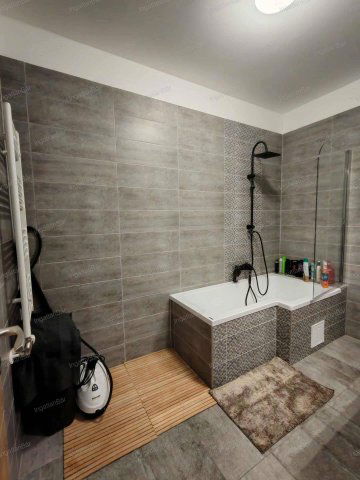 Eladó téglalakás, Nyíregyházán 69.999 M Ft, 3 szobás