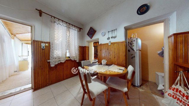 Eladó családi ház, Napkoron 32 M Ft, 3+1 szobás