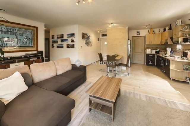 Eladó családi ház, Szigetszentmiklóson 109 M Ft, 4 szobás