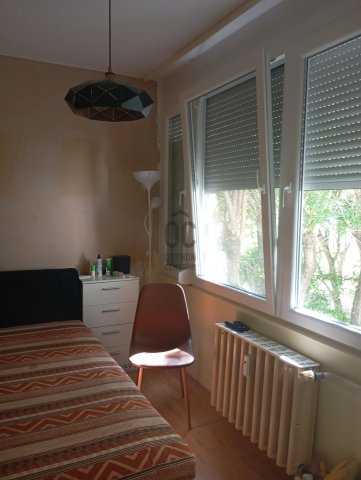 Eladó téglalakás, Szekszárdon, Május 1. utcában 32.5 M Ft