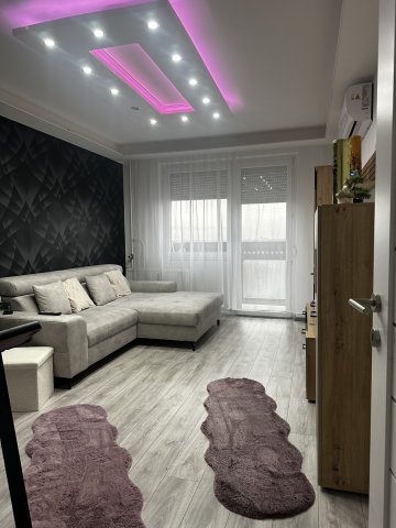 Eladó panellakás, Debrecenben 69.9 M Ft, 2 szobás