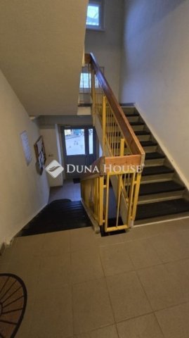 Eladó panellakás, Szegeden 63.49 M Ft, 3 szobás