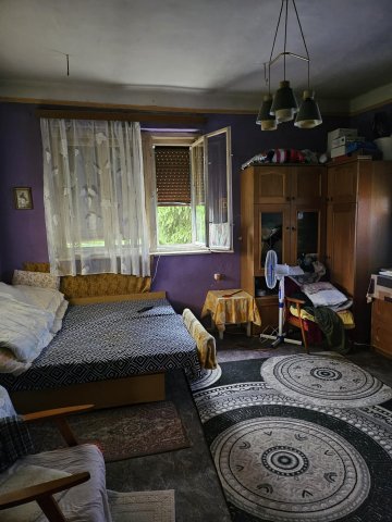 Eladó családi ház, Arlón 8 M Ft, 2 szobás