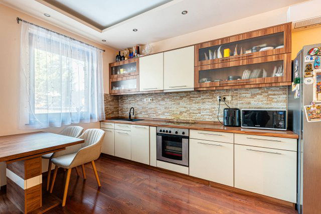 Eladó téglalakás, Budapesten, XIV. kerületben 98 M Ft, 2 szobás