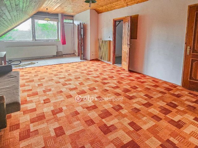 Eladó családi ház, Székesfehérvárott 140 M Ft, 7 szobás