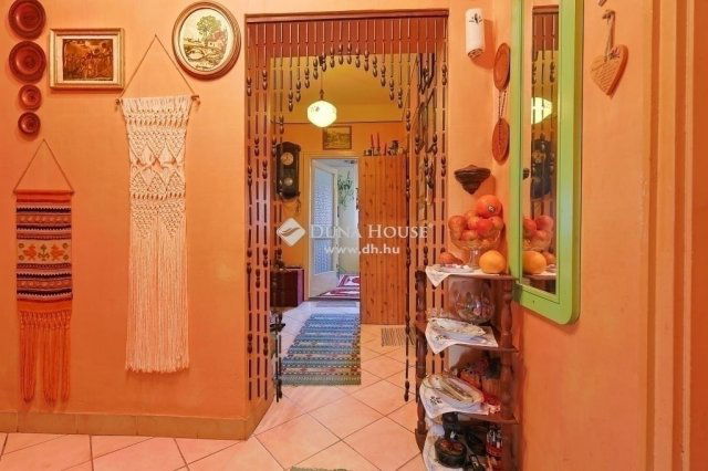 Eladó családi ház, Budapesten, XVI. kerületben 90 M Ft, 3 szobás