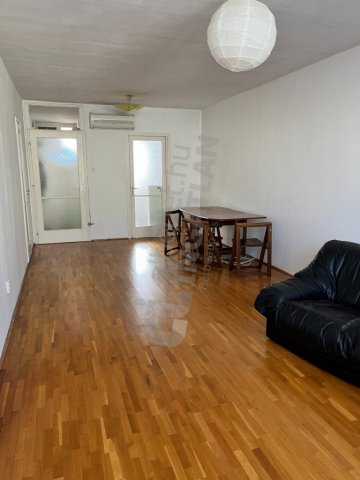 Kiadó téglalakás, albérlet, V. kerületben, Semmelweis utcában