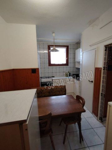 Eladó panellakás, Dunaújvárosban 32 M Ft, 1+1 szobás