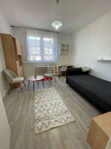 Kiadó téglalakás, albérlet, Szegeden 80 E Ft / hó, 1 szobás