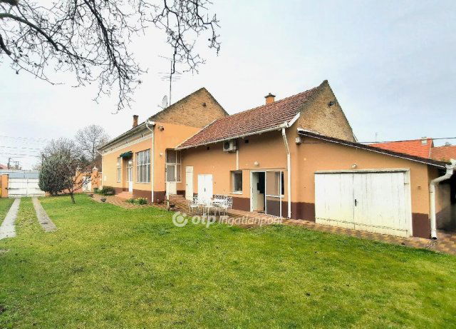 Eladó családi ház, Nagykőrösön 59.99 M Ft, 3+1 szobás