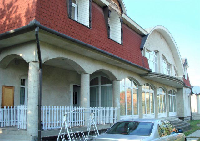 Eladó családi ház, Fóton 149 M Ft, 8 szobás