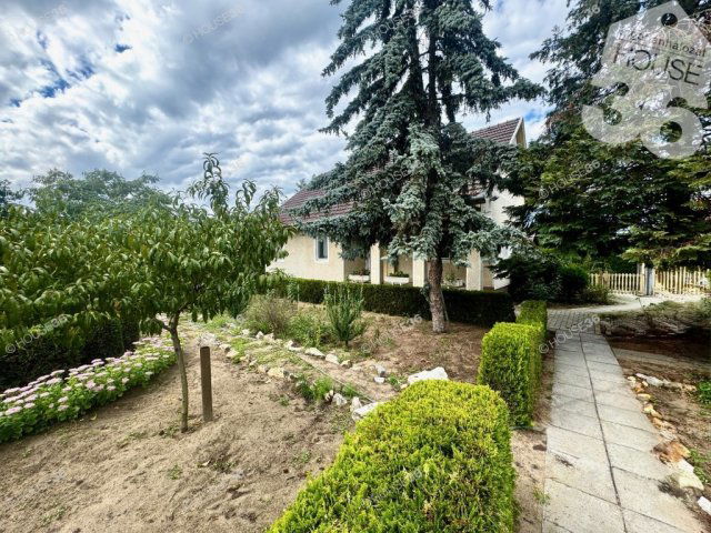 Eladó családi ház, Kecskeméten 59.9 M Ft, 3 szobás