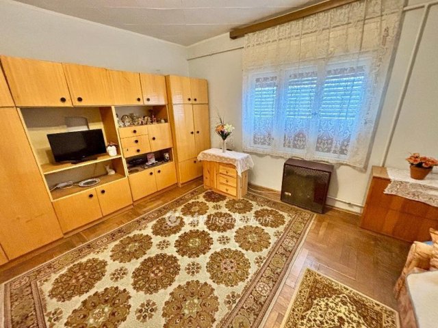 Eladó családi ház, Vecsésen 84.9 M Ft, 4 szobás