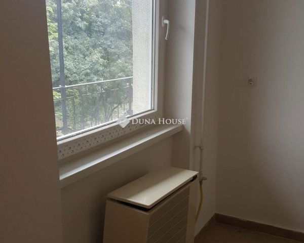 Eladó téglalakás, Budapesten, XI. kerületben 52.9 M Ft, 1 szobás