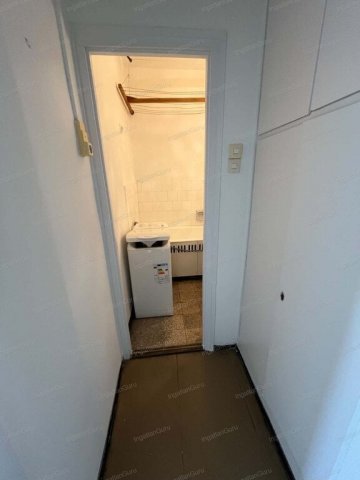 Eladó panellakás, Kecskeméten 38.9 M Ft, 1 szobás