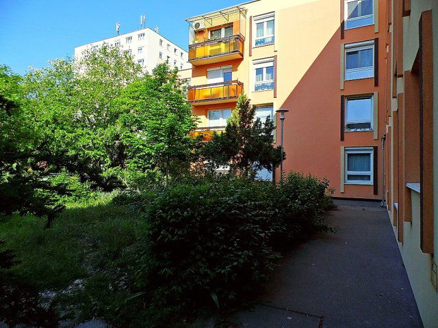 Eladó panellakás, Budapesten, XV. kerületben 69.99 M Ft, 3 szobás