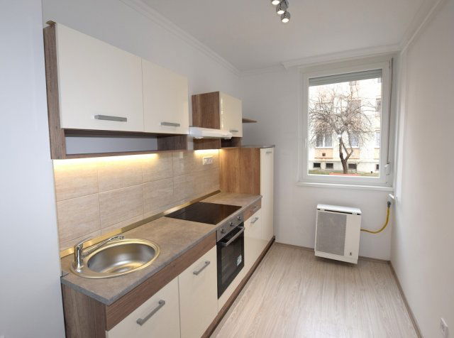 Eladó téglalakás, Debrecenben 69.9 M Ft, 2 szobás