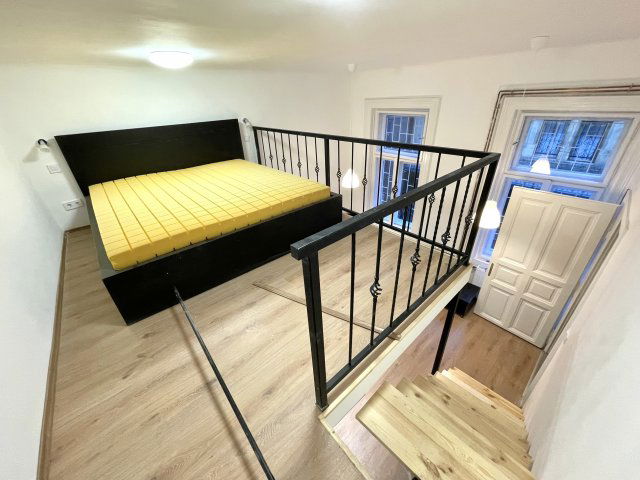 Kiadó téglalakás, albérlet, Budapesten, VI. kerületben